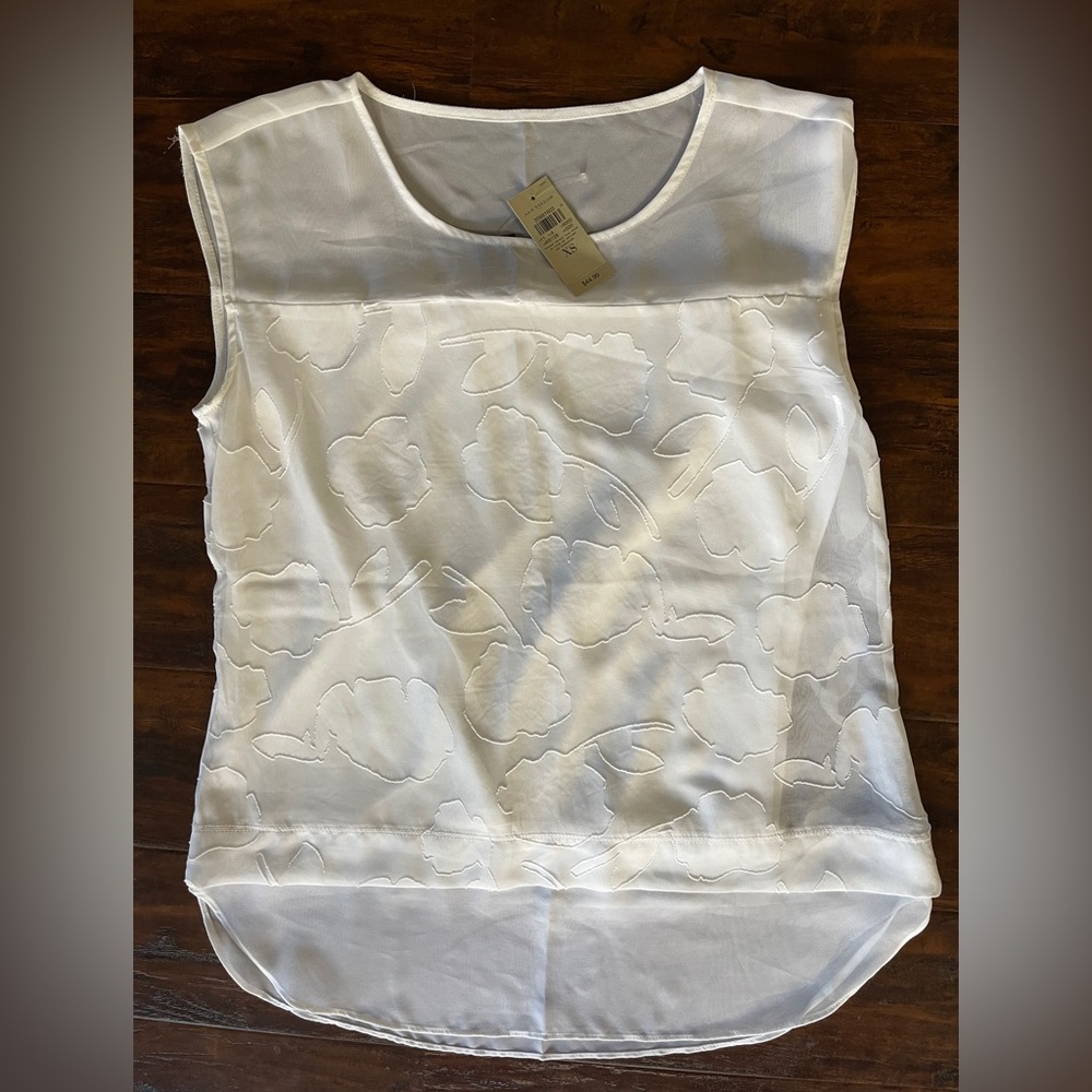 NWT Ann Taylor white top, XS